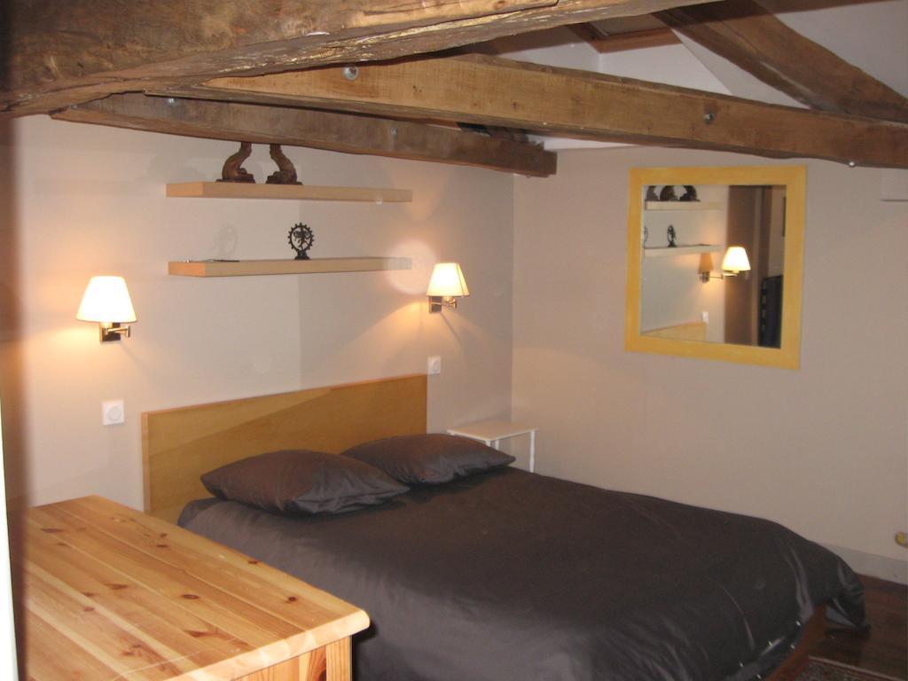Berneuil  Le Domaine De Panissac Bed & Breakfast エクステリア 写真