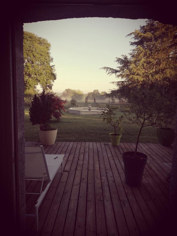 Berneuil  Le Domaine De Panissac Bed & Breakfast エクステリア 写真